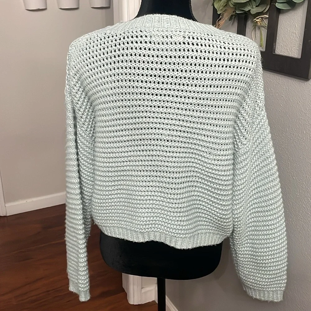 Forever 21 Women’s Knit Sweater Cropped Light Turquoise Relaxed Fit